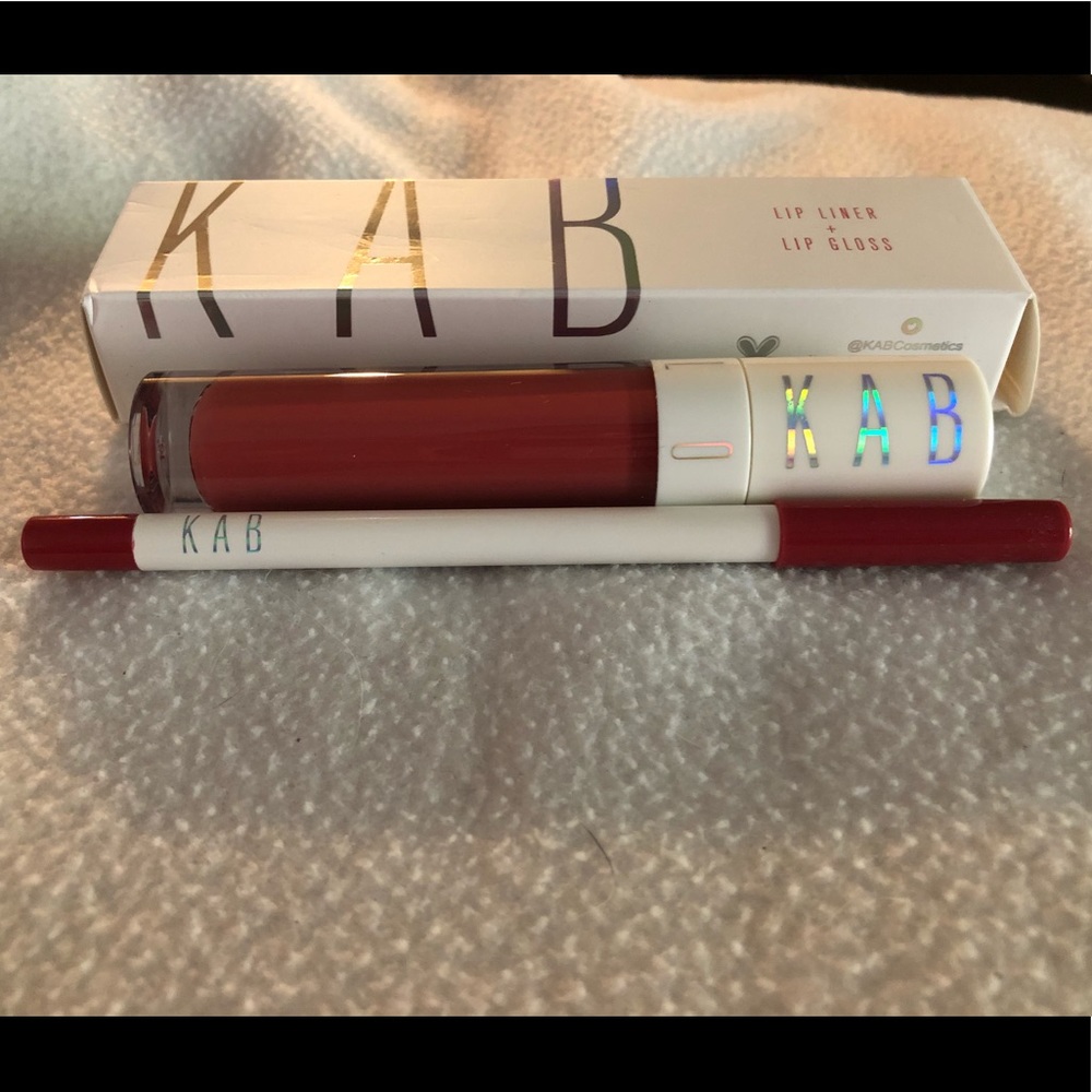 KAB Lip Liner and Lip Gloss Set